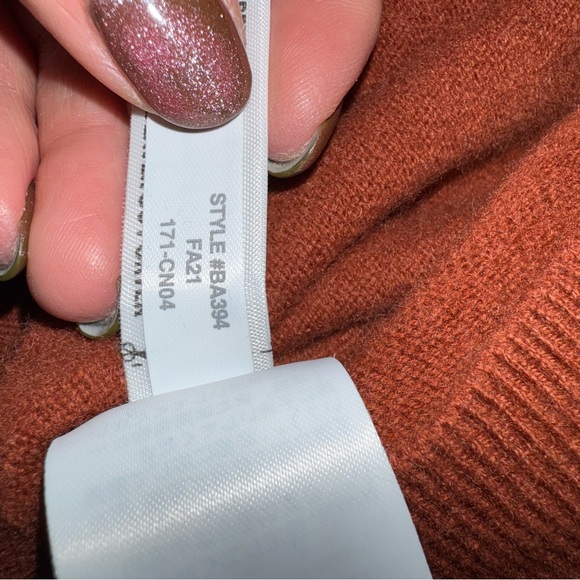 J. Crew Cashmere Relaxed V-neck Sweater - Picture 13 of 13